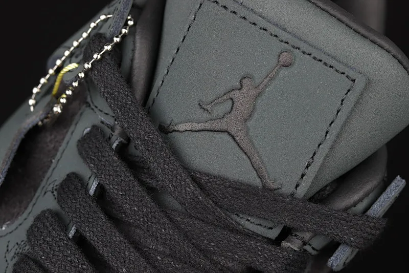 All categories Air Jordan Jordan series basketball shoes Air Jordan 4 G version Kaws x Air Jordan 4 Black AJ4 black suede luminous limited edition 930155-001
